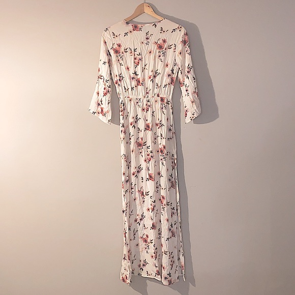 Woman’s Flowing Boho Floral Dress - Picture 6 of 6